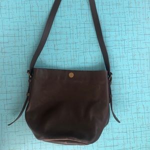 Madewell Portland Crossbody Bucket Bag in Stone